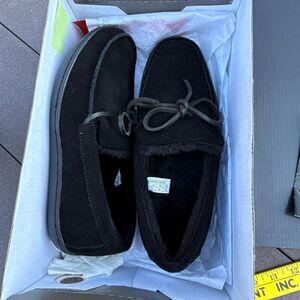 NIB Vionic Irving Adler moccasins shoes men’s size 7 black orthotics fuzzy furry